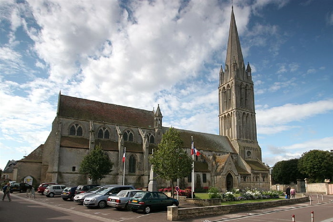 vue extérieure de l'église de Bernières-sur-Mer